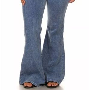 Chatoyant Yoga Bell Bottom Jeggings!